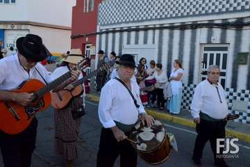 Alegre y participativa romería en El Ejido (Foto FJ Santana y TF)